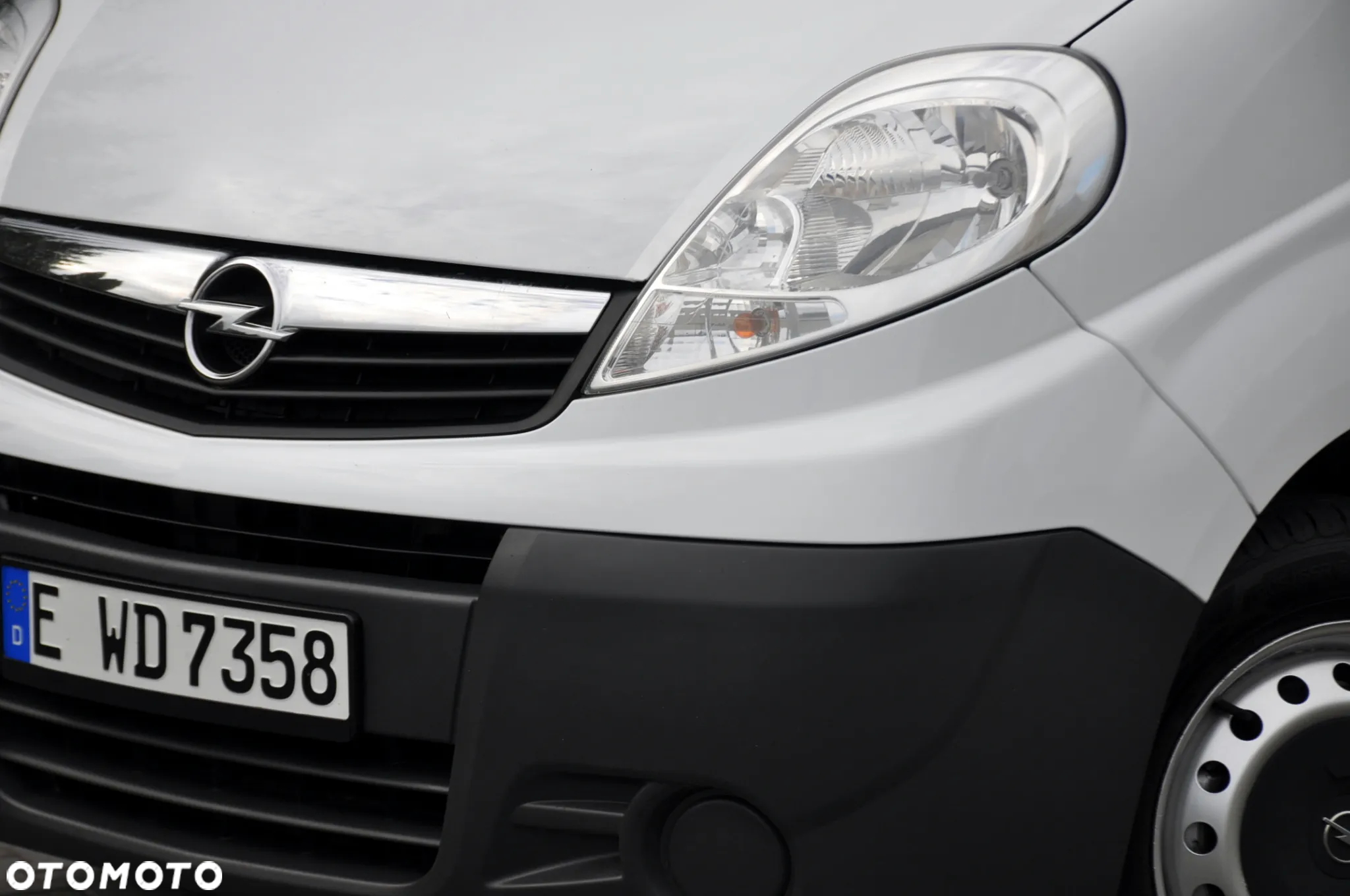 Opel VIVARO - 13