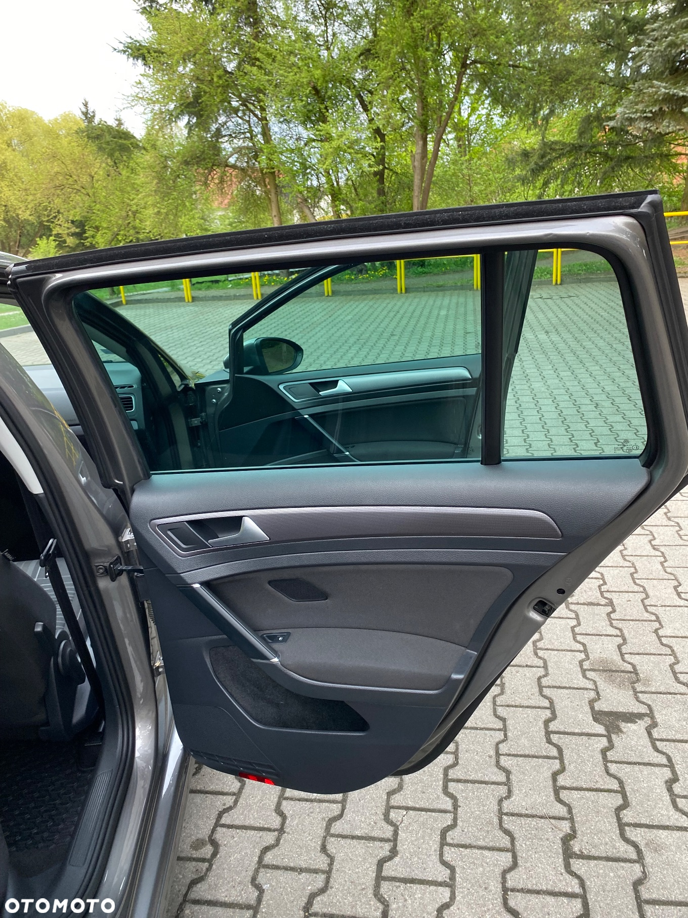 Volkswagen Golf 1.6 TDI BlueMotion Technology DSG Lounge - 39