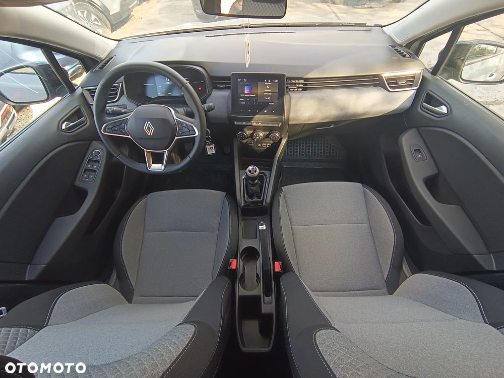 Renault Clio TCe 90 EVOLUTION - 12