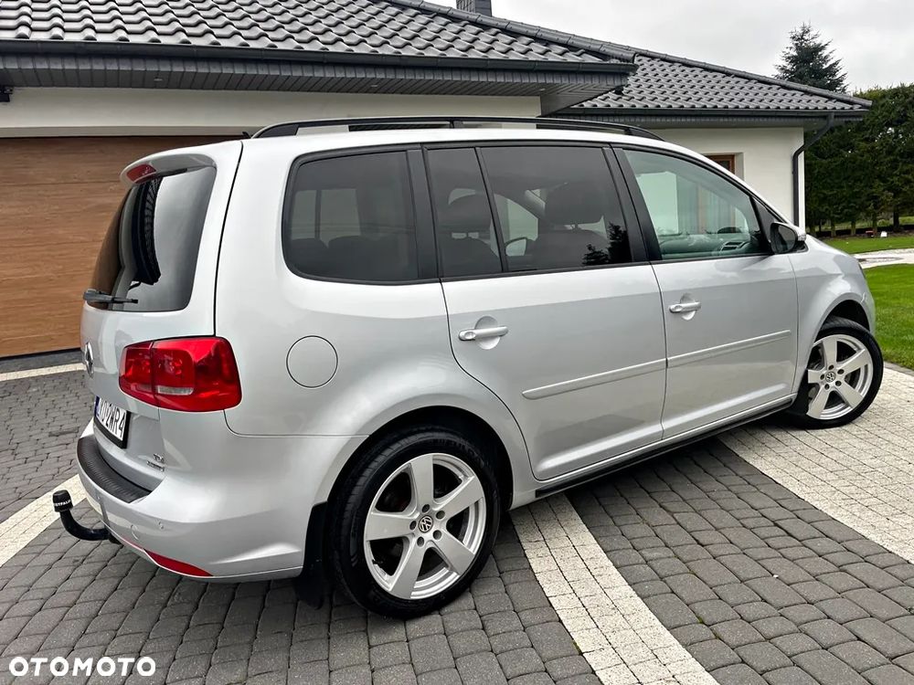 Volkswagen Touran 1.6 TDI DPF BlueMotion Technology Comfortline - 14