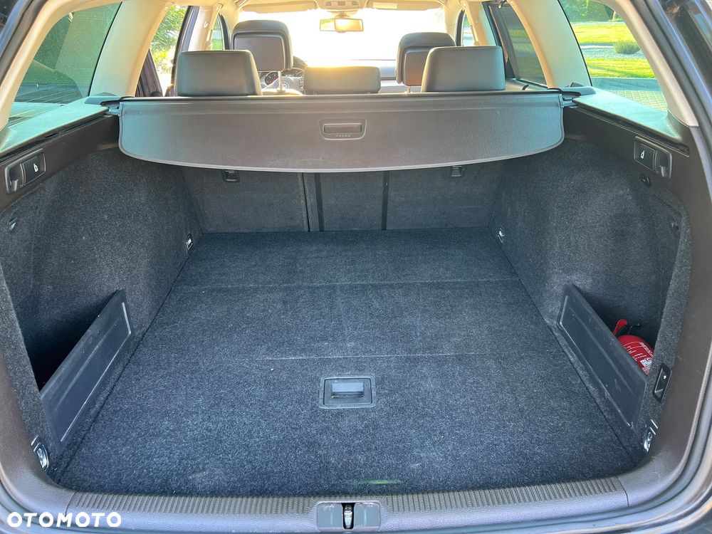 Volkswagen Passat 2.0 TDI Highline - 25