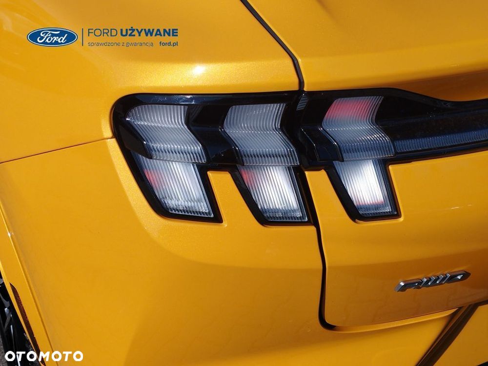 Ford Mustang Mach-E - 10