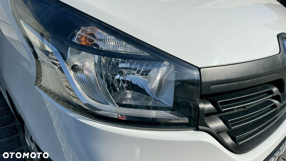 Renault Trafic - 12