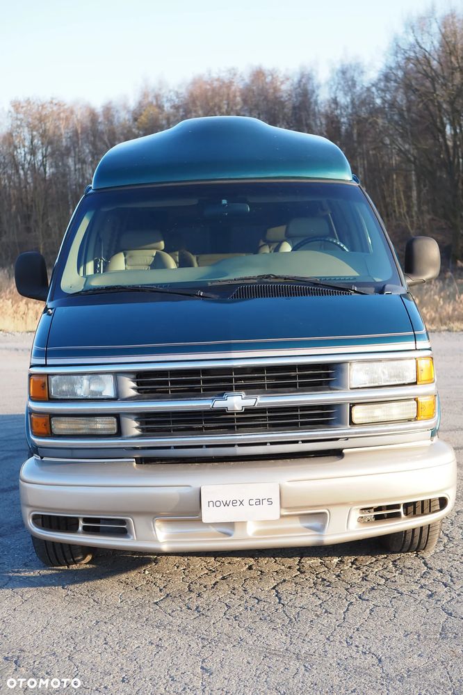 Chevrolet Express - 17