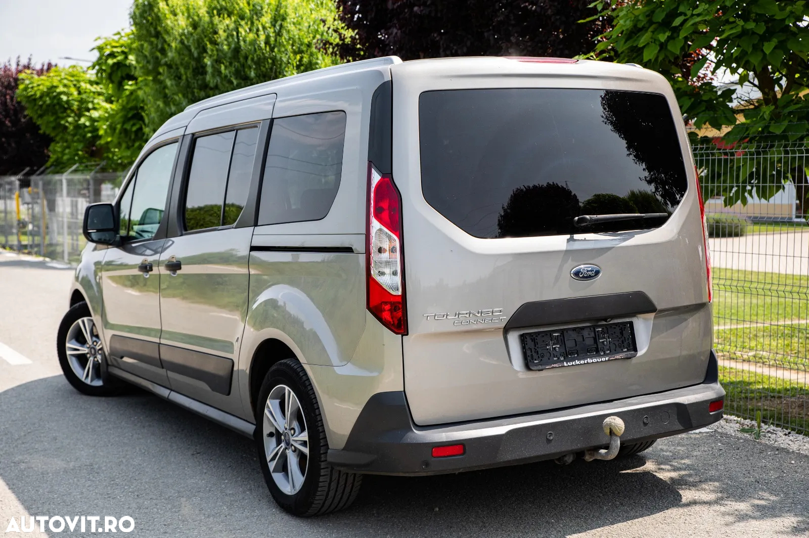 Ford Tourneo Connect 1.5 EcoBlue Start-Stop Titanium - 3