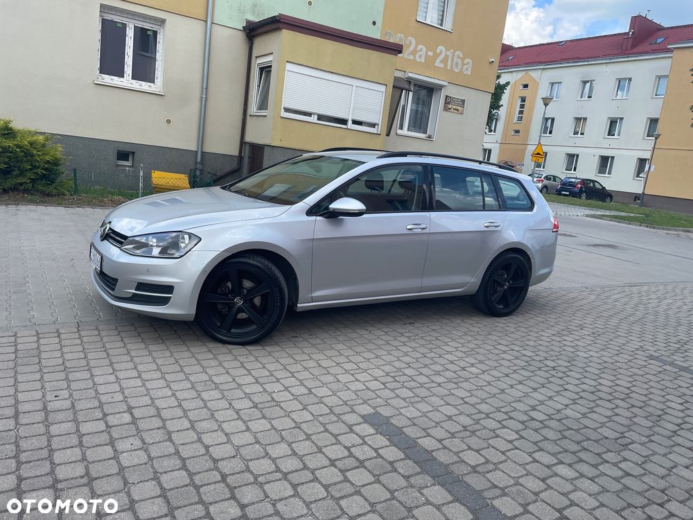 Volkswagen Golf 1.6 TDI BMT Comfortline - 3