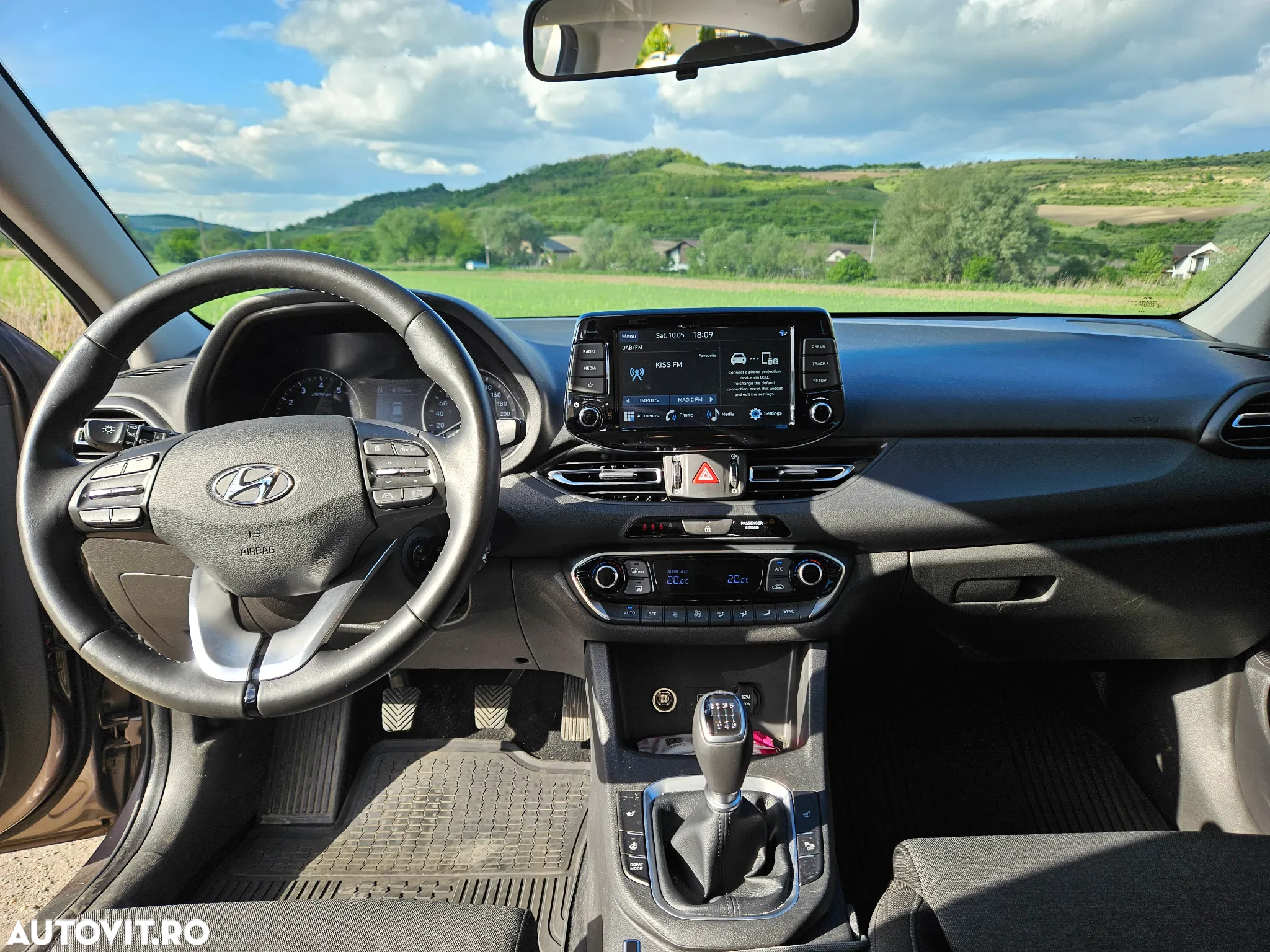 Hyundai i30 1.5 T-GDI 160CP MHEV 5DR M/T Highway - 4