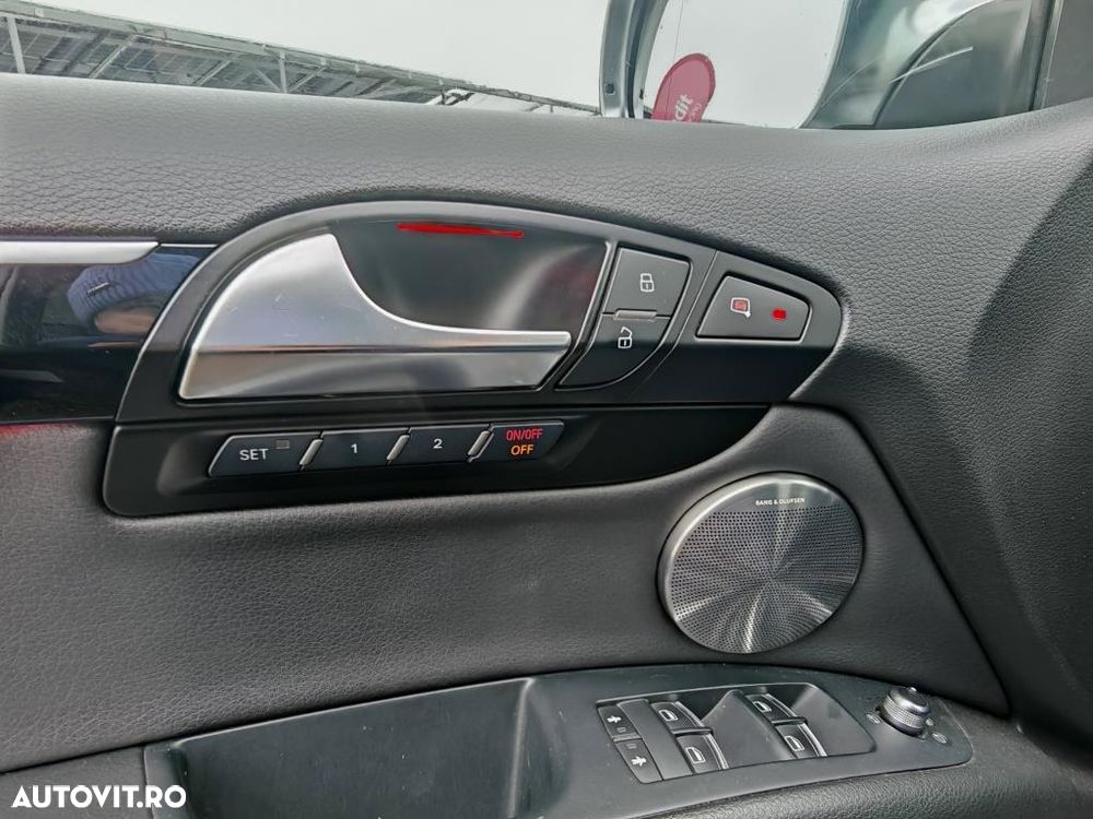 Audi Q7 3.0 TDI DPF clean diesel quattro tiptronic - 24