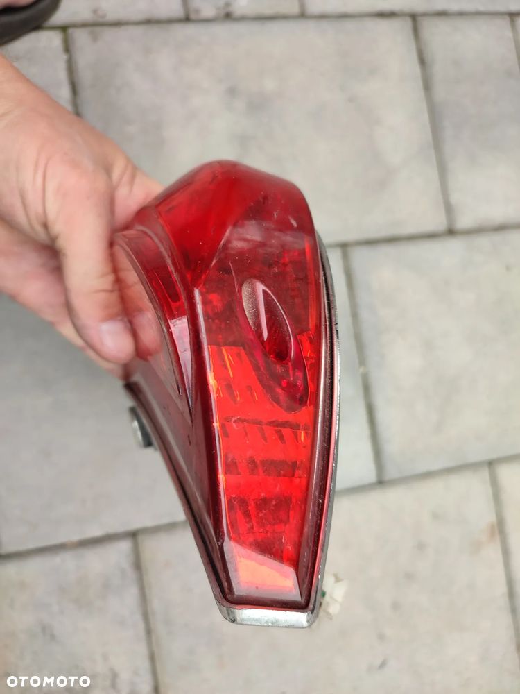 Lampa tył, tylna Daelim Roadwin 125 - 4