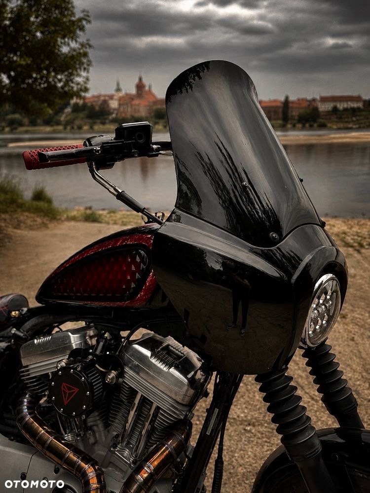 Harley-Davidson Sportster Custom 883C - 27