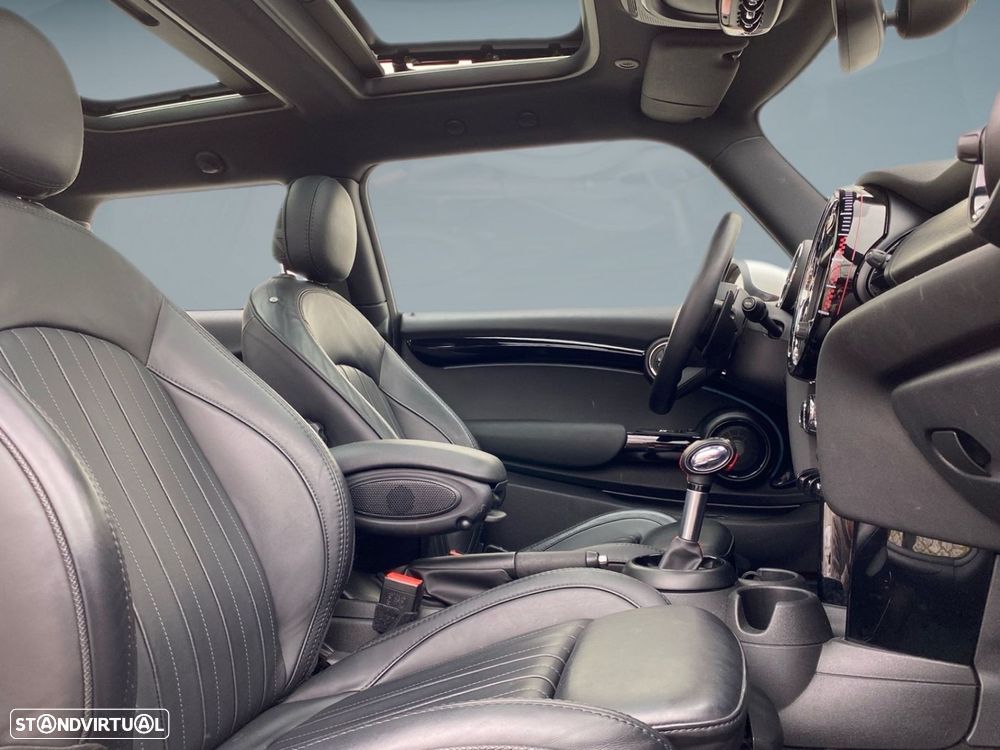 MINI 3 Portas John Cooper Works Auto Desportiva - 15