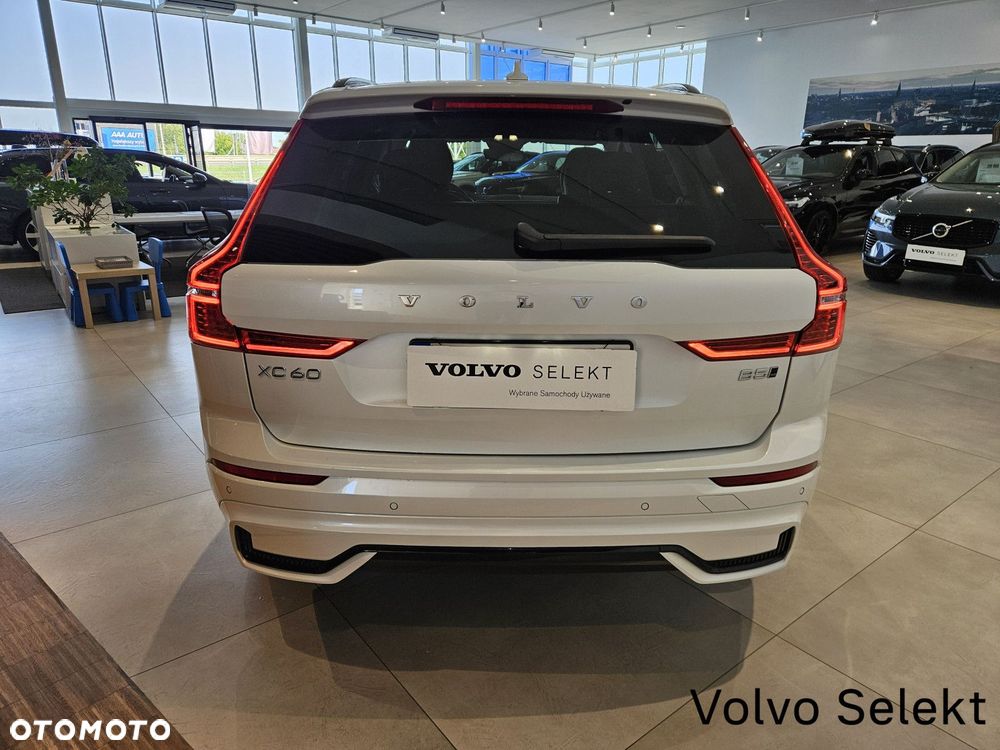 Volvo XC 60 - 8