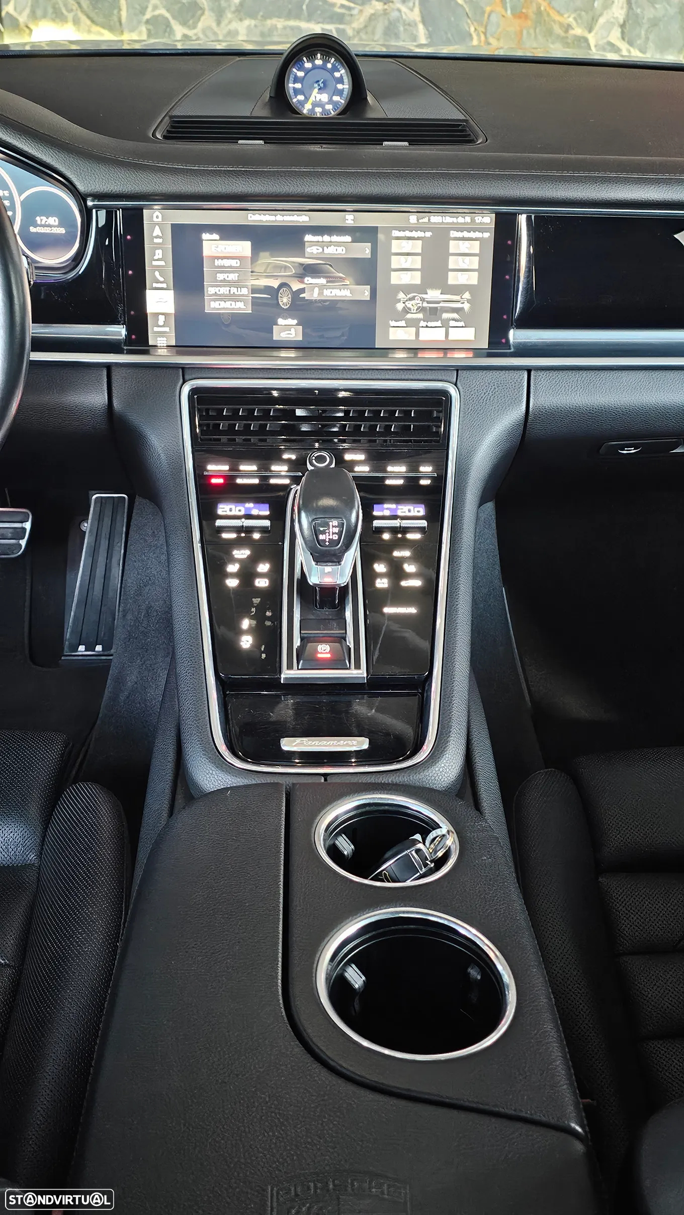 Porsche Panamera Sport Turismo 4 E-Hybrid Platinum Edition - 33