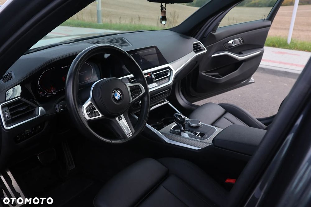 BMW Seria 3 M340i xDrive - 19