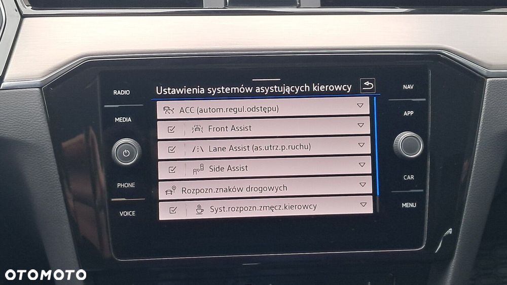 Volkswagen Passat 2.0 TDI EVO Elegance DSG - 22