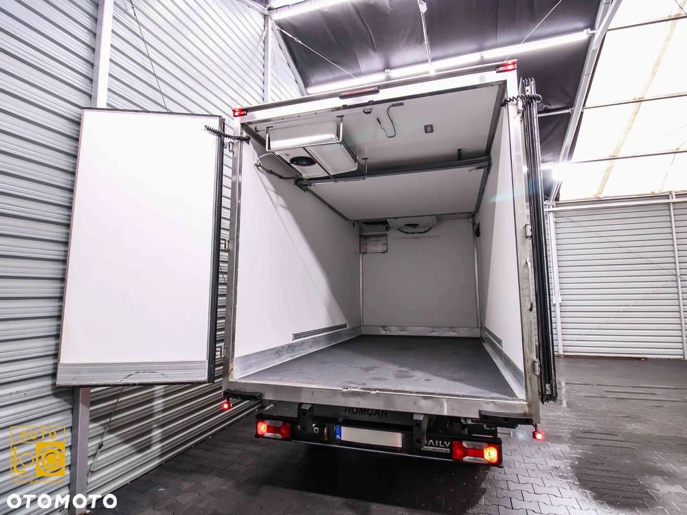 Iveco DAILY CHŁODNIA + MROŹNIA + AGREGAT x 2 + AUTOMAT - 9