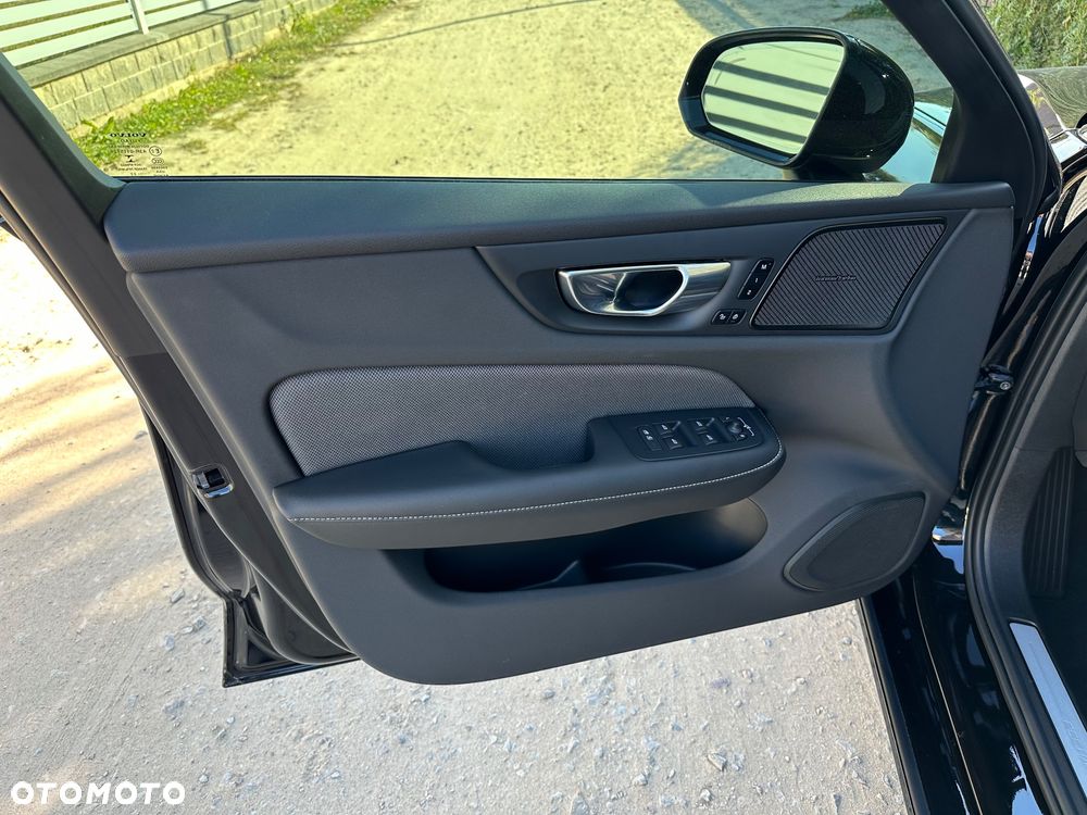 Volvo S60 T8 Recharge AWD Geartronic RDesign - 15
