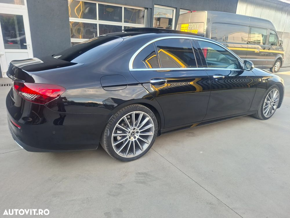 Mercedes-Benz E 220 d T 9G-TRONIC AMG Line - 11