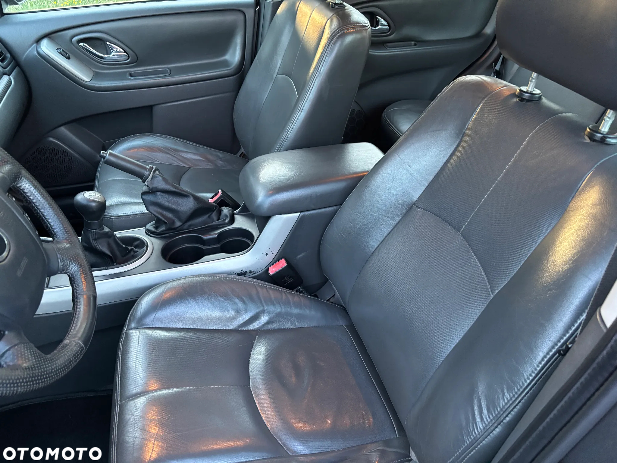 Mazda Tribute 2.3 Comfort - 12