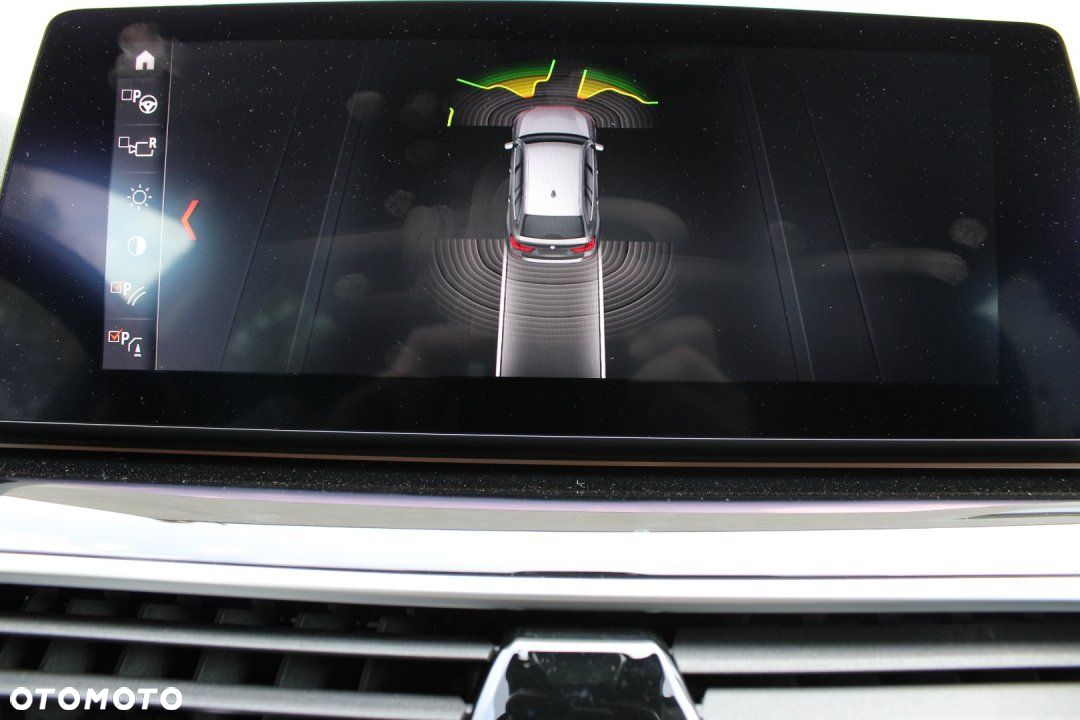 BMW Seria 5 - 24