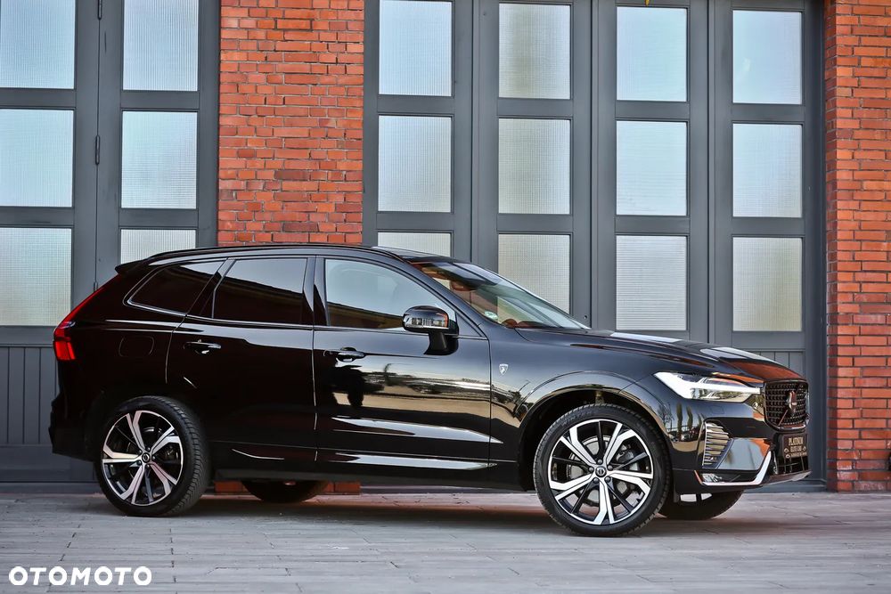 Volvo XC 60 B4 D AWD R-Design - 4