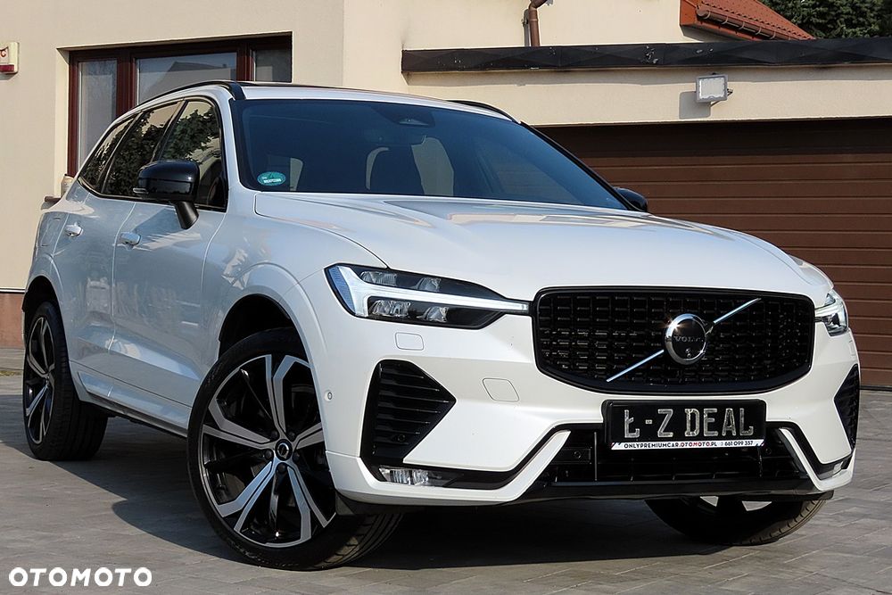 Volvo XC 60 B5 B AWD Ultimate Black Edition - 3