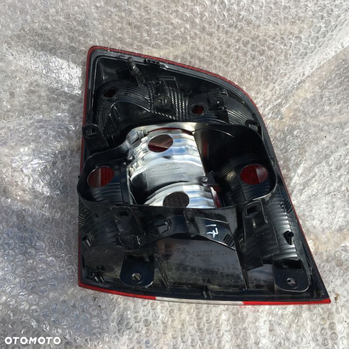 LAMPA LEWA TYŁ TYLNA SKODA RAPID LIFT 5JH945207 - 7