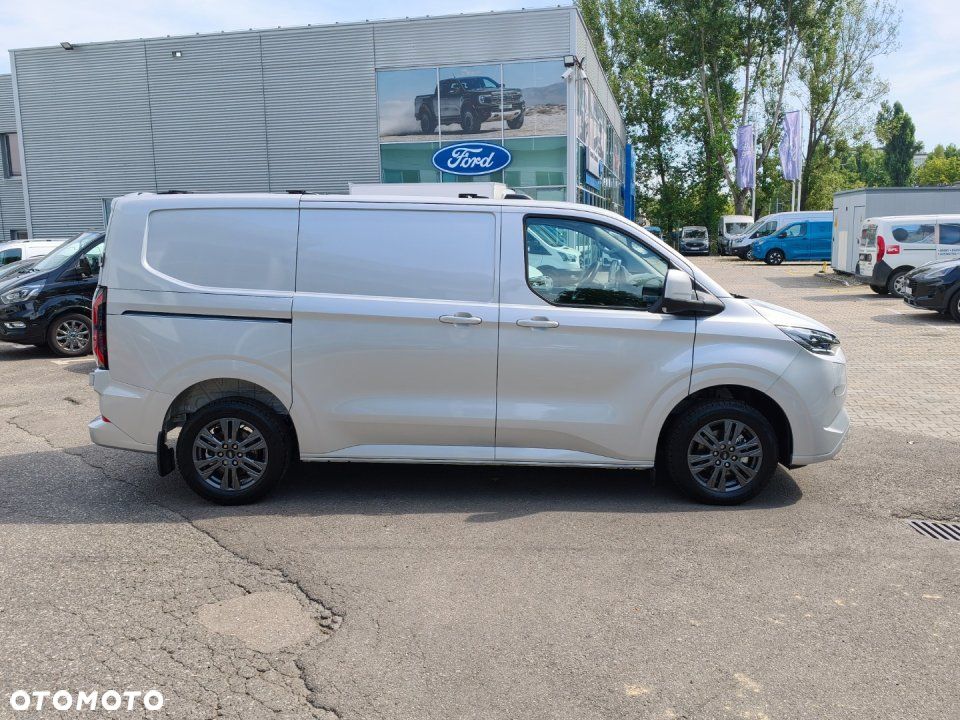 Ford Transit Custom - 8