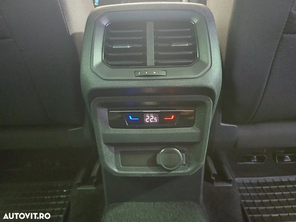 Volkswagen Tiguan 2.0 TDI SCR DSG 4Motion Life - 31