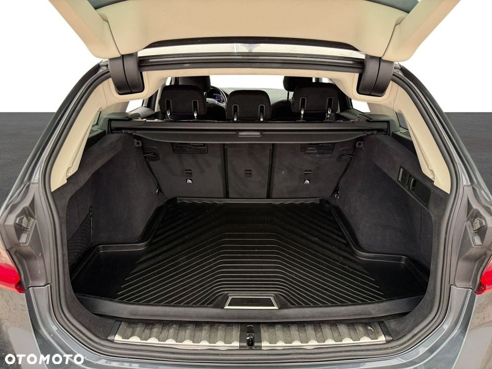 BMW Seria 3 - 12