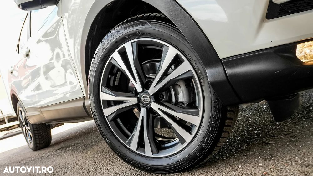 Nissan Qashqai 1.6 dCi DPF tekna - 32