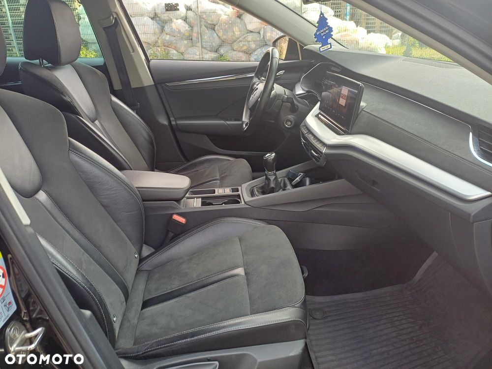 Skoda Octavia 1.5 TSI ACT Business - 27