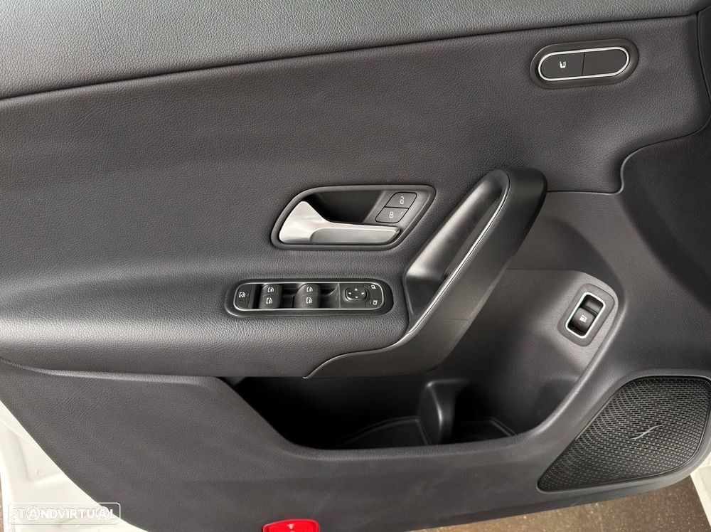 Mercedes-Benz CLA 250 - 9