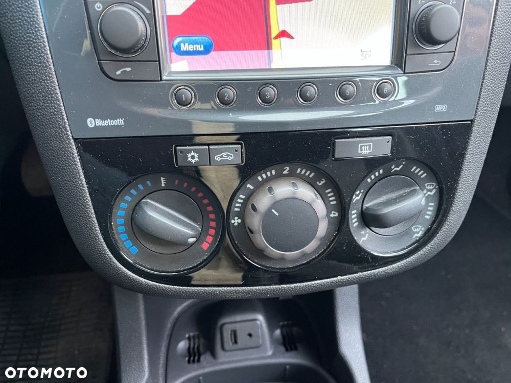 Opel Corsa 1.4 16V Navi - 14