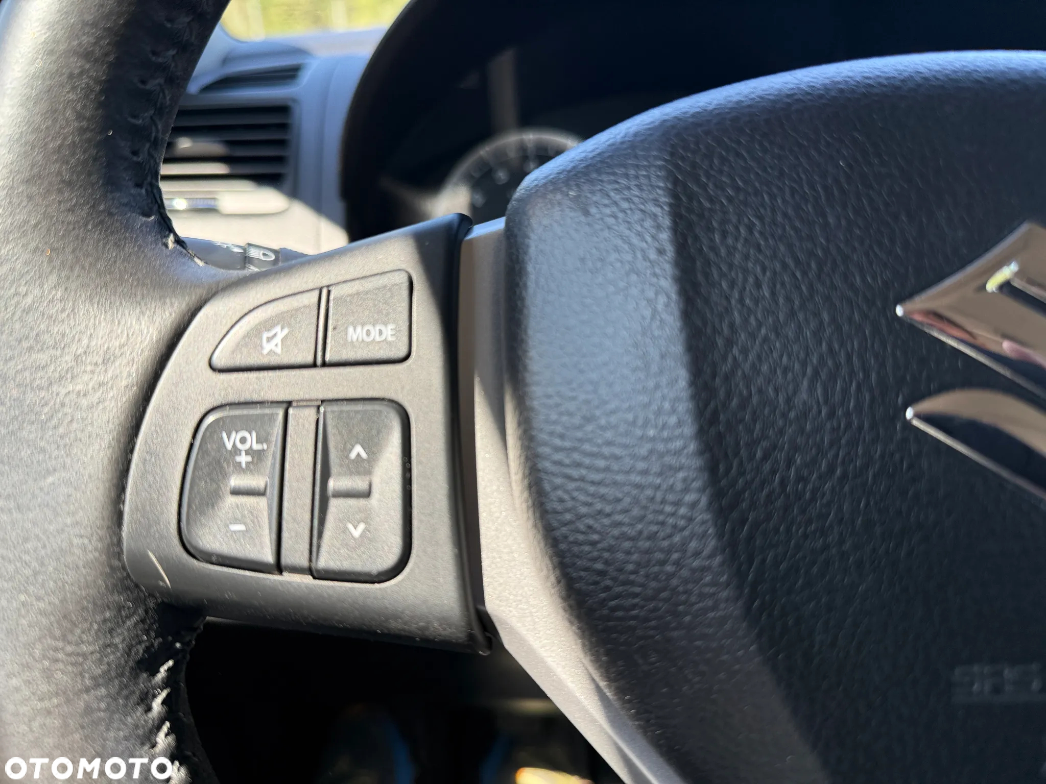 Suzuki Swift 1.2 Dualjet Allgrip Comfort - 15