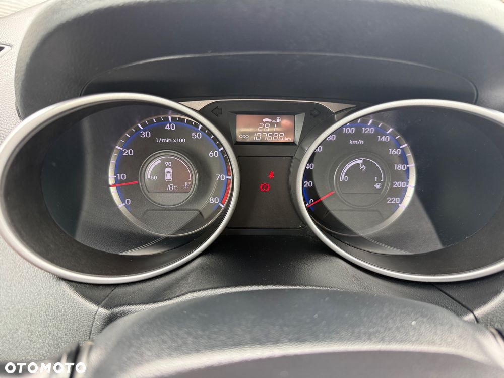 Hyundai ix35 blue 1.6 2WD Finale Gold - 25