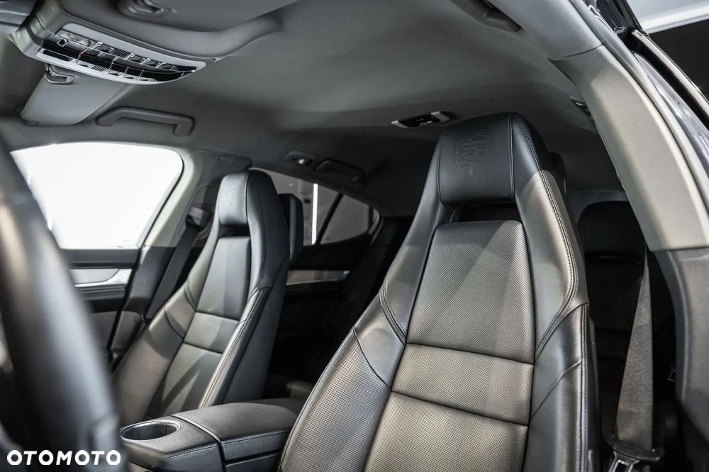 Porsche Panamera 4S - 14
