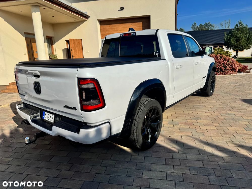 Dodge RAM 1500 5.7 4x4 - 5