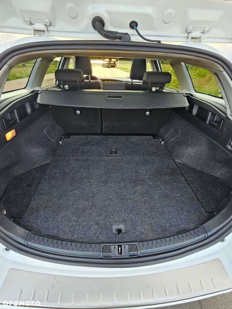 Toyota Auris Hybrid 135 Dynamic - 22