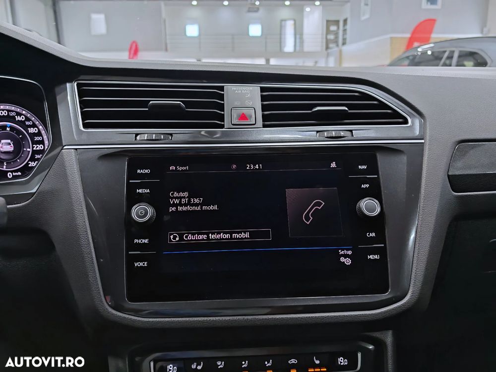 VOLKSWAGEN Tiguan 2018 — imagine 19