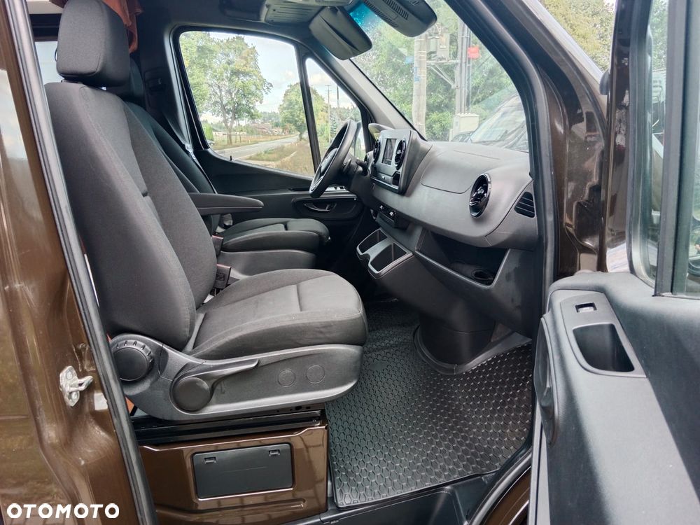 Mercedes-Benz sprinter - 25