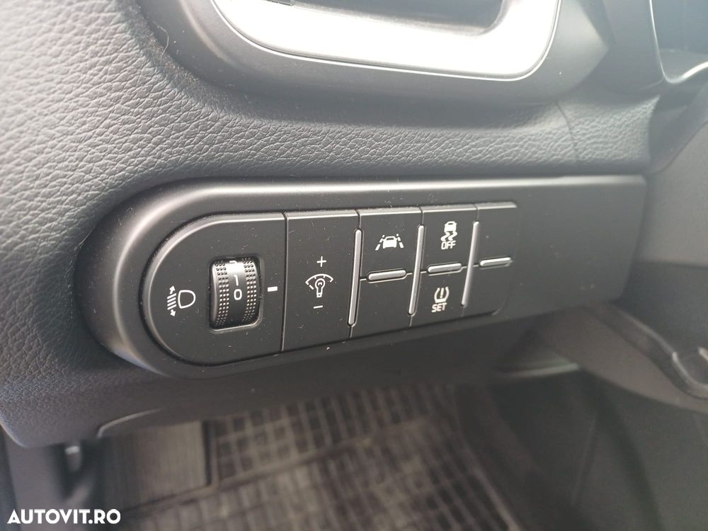 Kia XCeed 1.5 T-GDI 6MT Style - 14