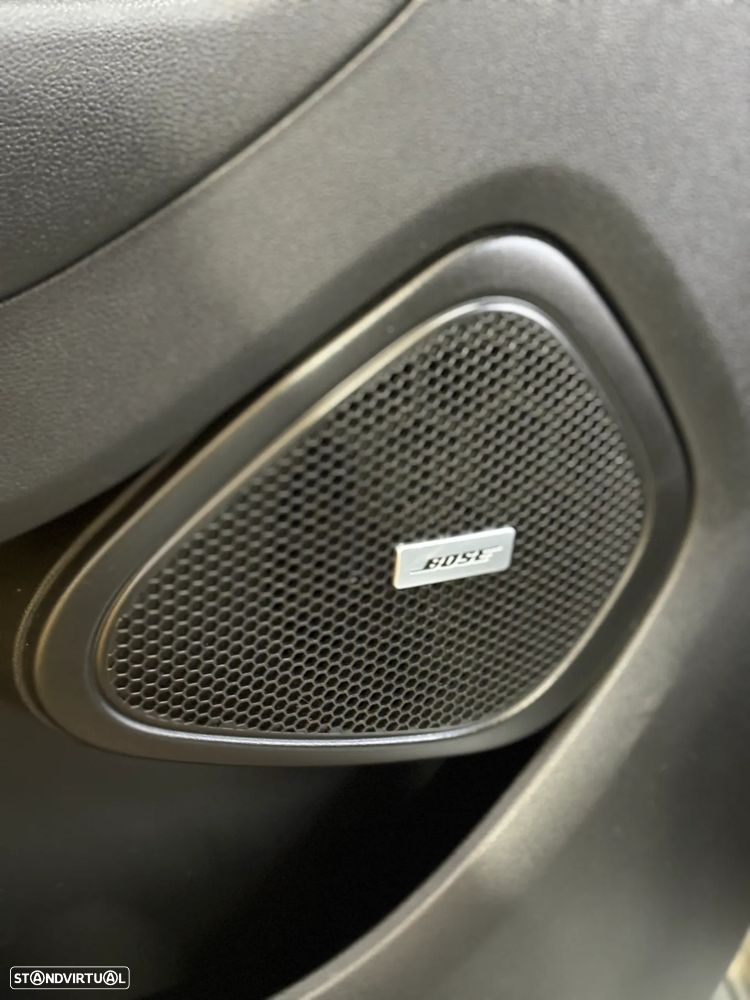 Renault Zoe (c/ Bateria) EV50 135hp Iconic - 16