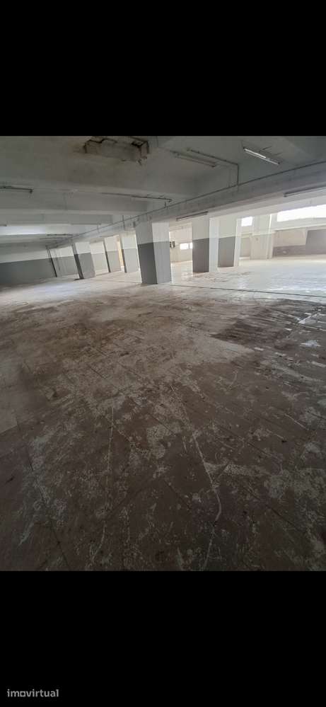 Armazém, 120 m², Oeiras e São Julião da Barra, Paço de Arcos e Caxias - Grande imagem: 4/10