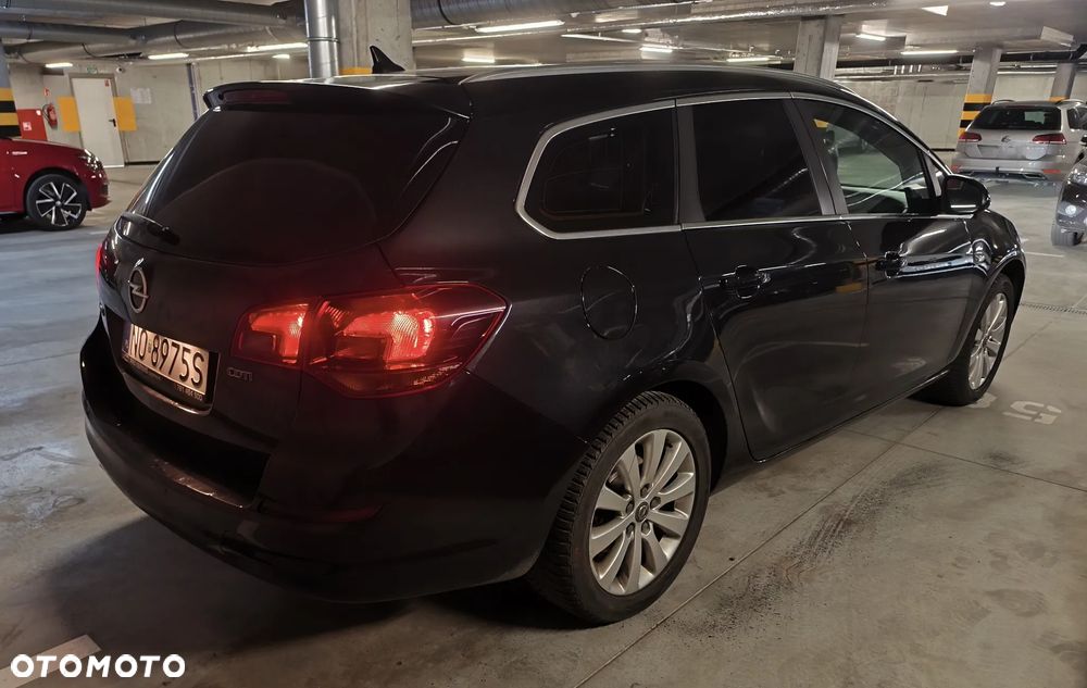 Opel Astra 2.0 CDTI Exklusiv - 12