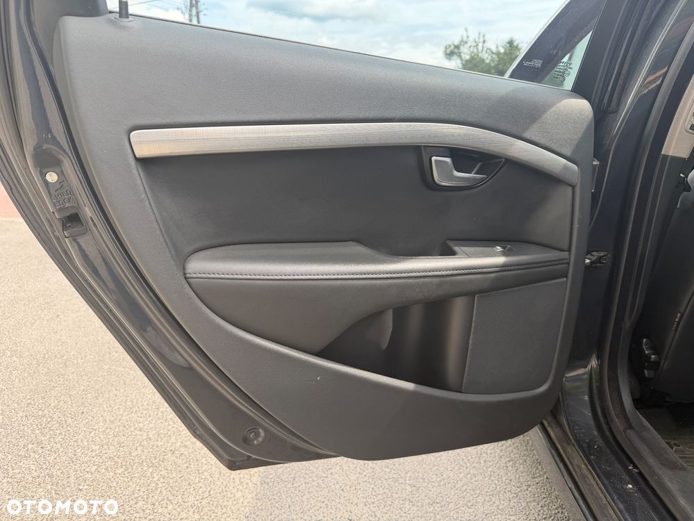 Volvo V70 D3 Geartronic Kinetic - 13