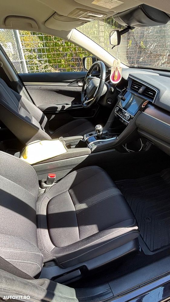 Honda Civic 1.5 VTEC Turbo Elegance Navi - 13