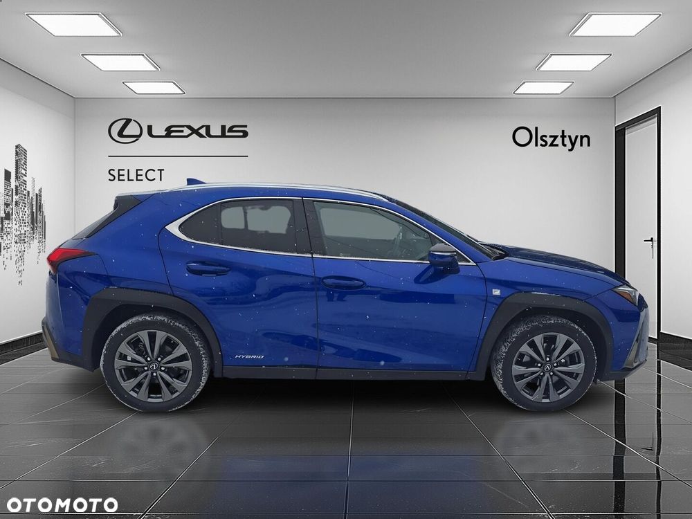 Lexus UX - 7