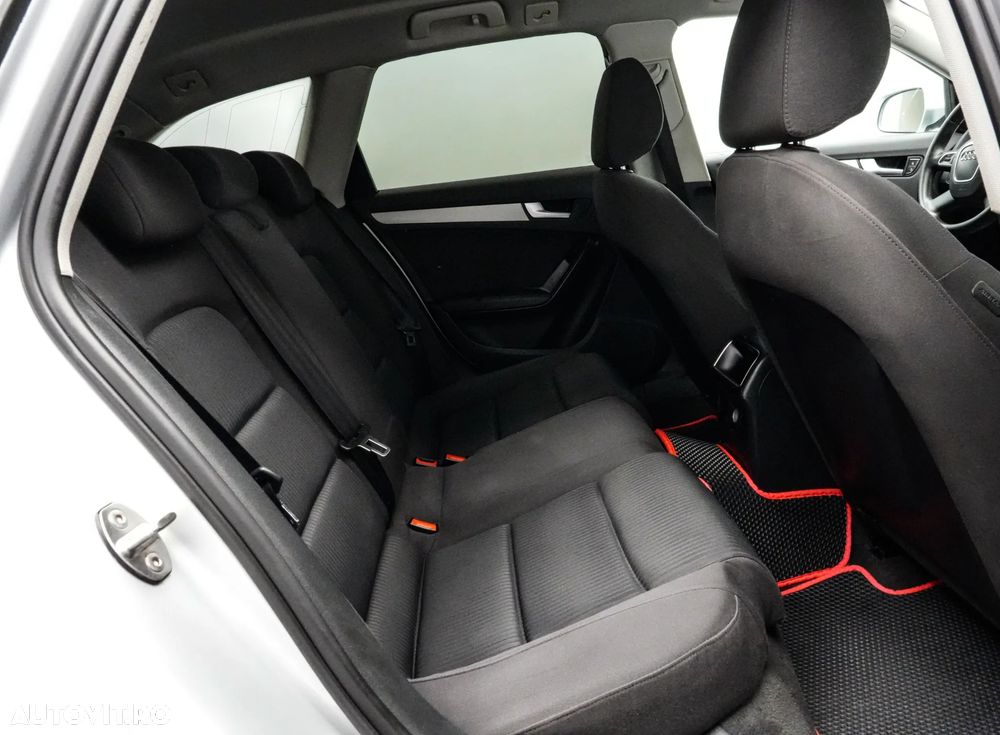 Audi A4 2.0 TDI DPF multitronic Attraction - 17
