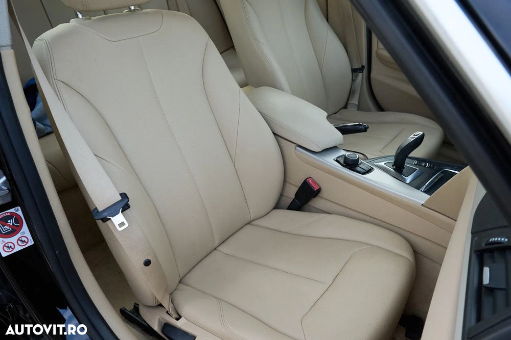 BMW Seria 3 320d Aut. Luxury Line - 17